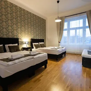 Old Town Spirit Apartmanhotel