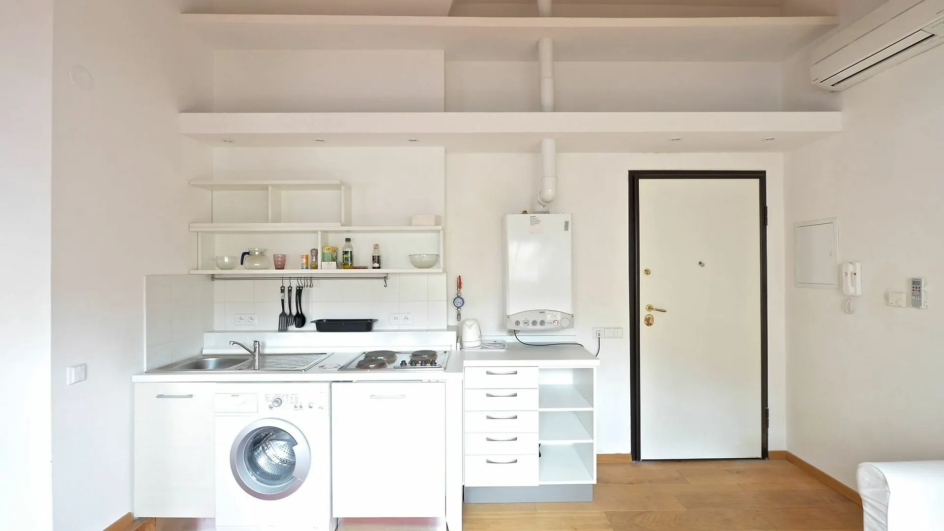 Legerova 33 Apartments Prag 3*,